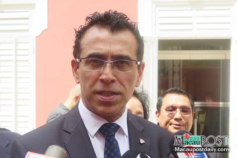 Lawmaker calls for 12,000 pataca cash handout 