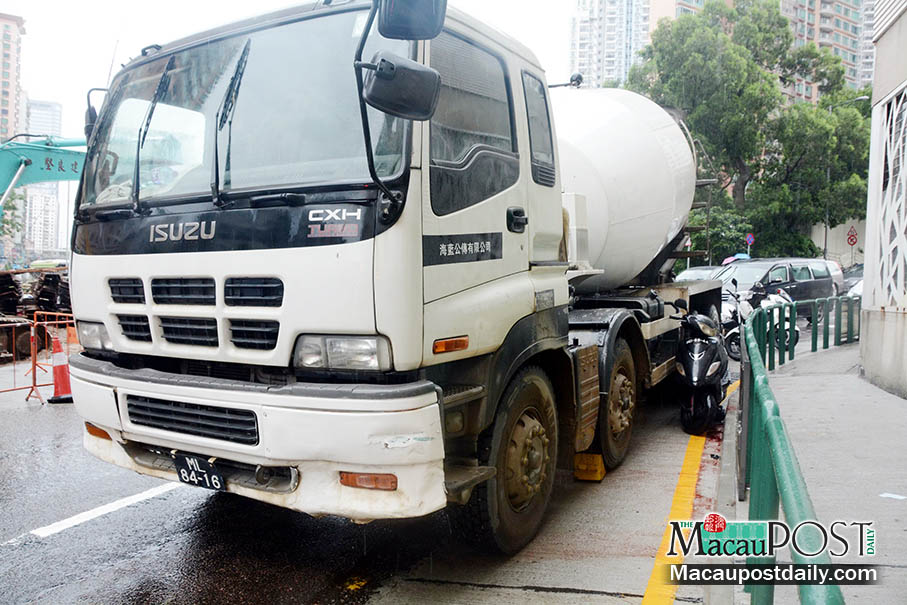 Scooter hits concrete mixer lorry, rider injured