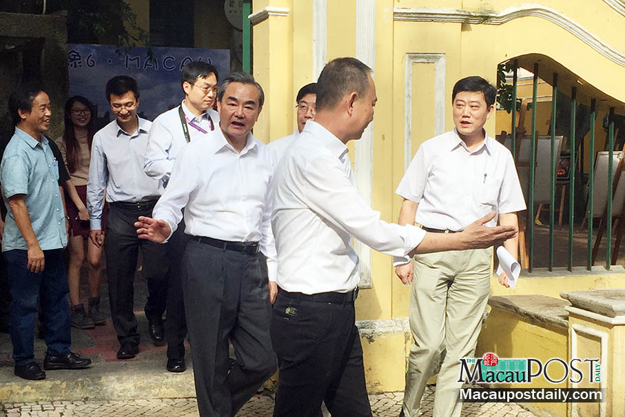 Foreign Minister Wang visits Sao Lazaro