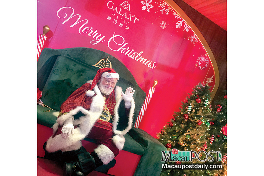 Meet Santa Ron at Galaxy Macau