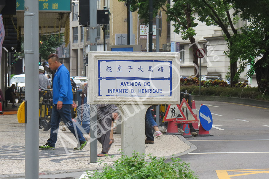 Where have all the street name signs gone?