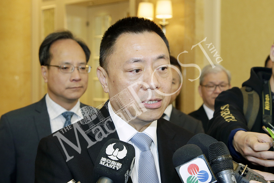 Jockey Club must pay govt 153-million-pataca debt or lose concession: Leong  