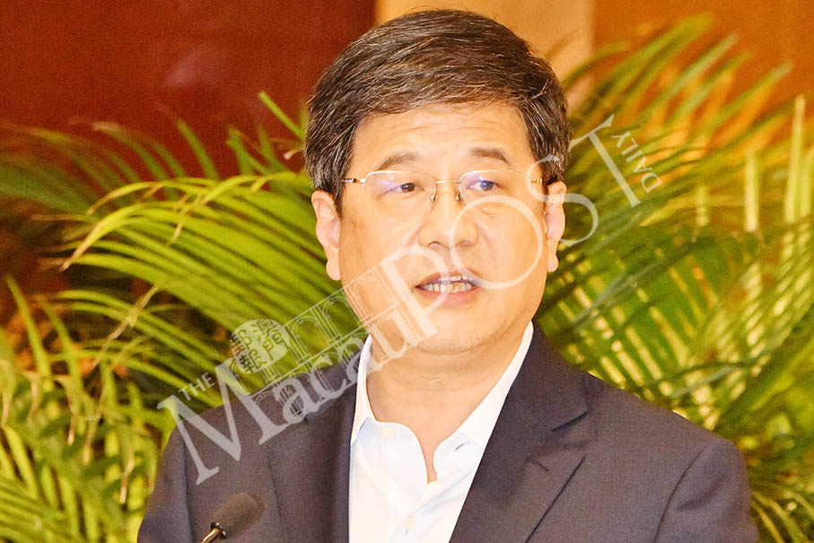 Liaison chief urges lawmakers to love country & Macau