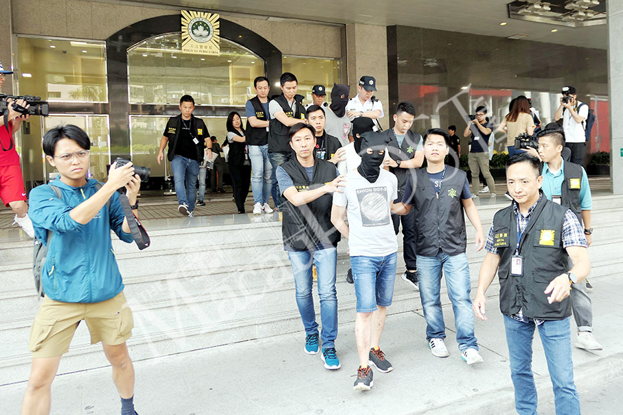 Macau & Guangdong police jointly bust gang smuggling Vietnamese to Macau