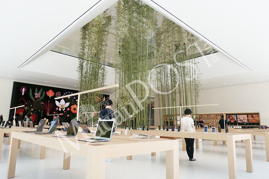 Apple marks 50th store in China with new Macau flagship