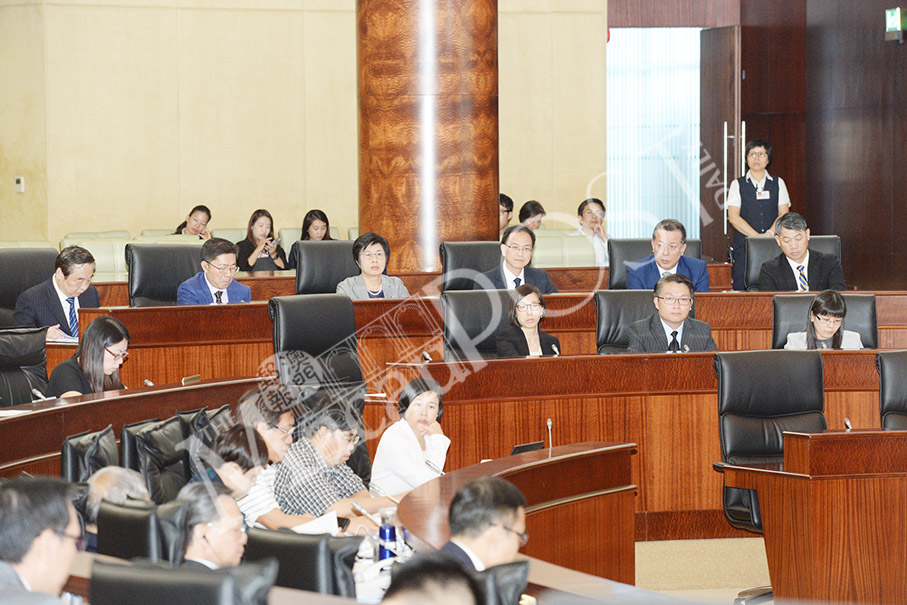 Lawmakers pass municipal organisation bill