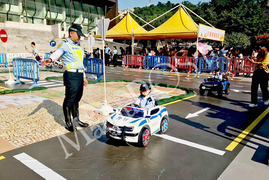 Carnival promotes traffic safety awareness