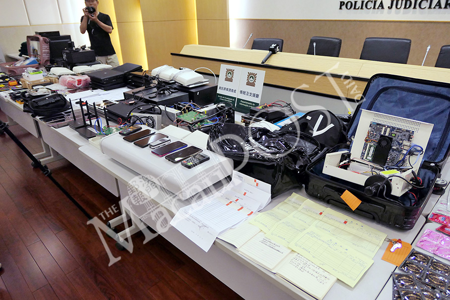 Local, mainland police jointly bust prostitution  gang operating fake base stations