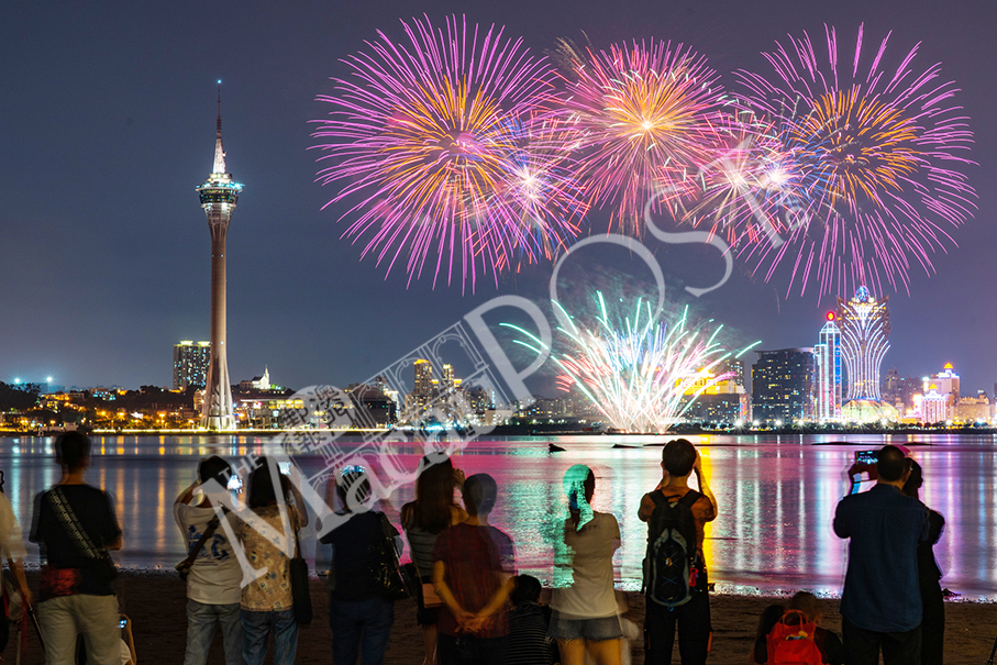 Japan wins fireworks contest