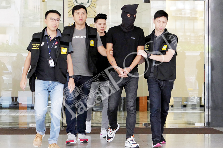 Mainlander ‘invents’ HK$370,000 robbery: police