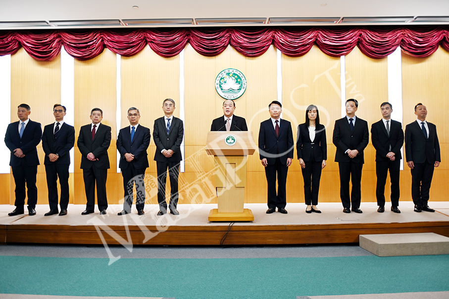 Ho stresses public administration reform