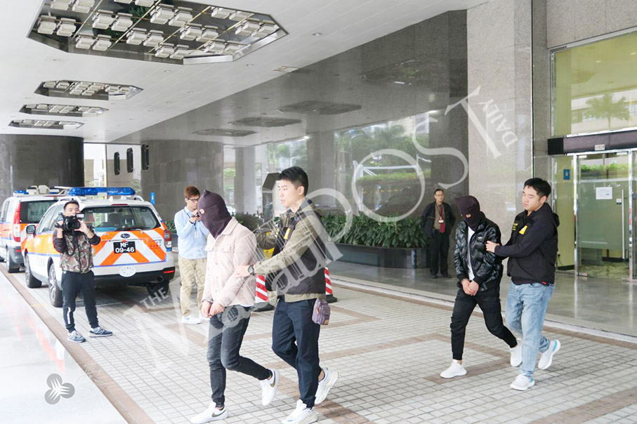 Police nab 2 burglars from Guizhou