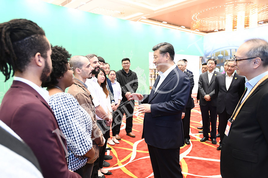 Xi hails progress in building of China-PSCs trade cooperation service platform