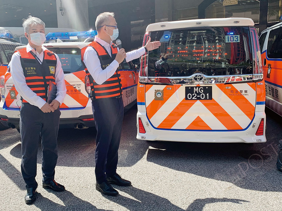 Police vehicles get LED display screens to boost communication during typhoons 