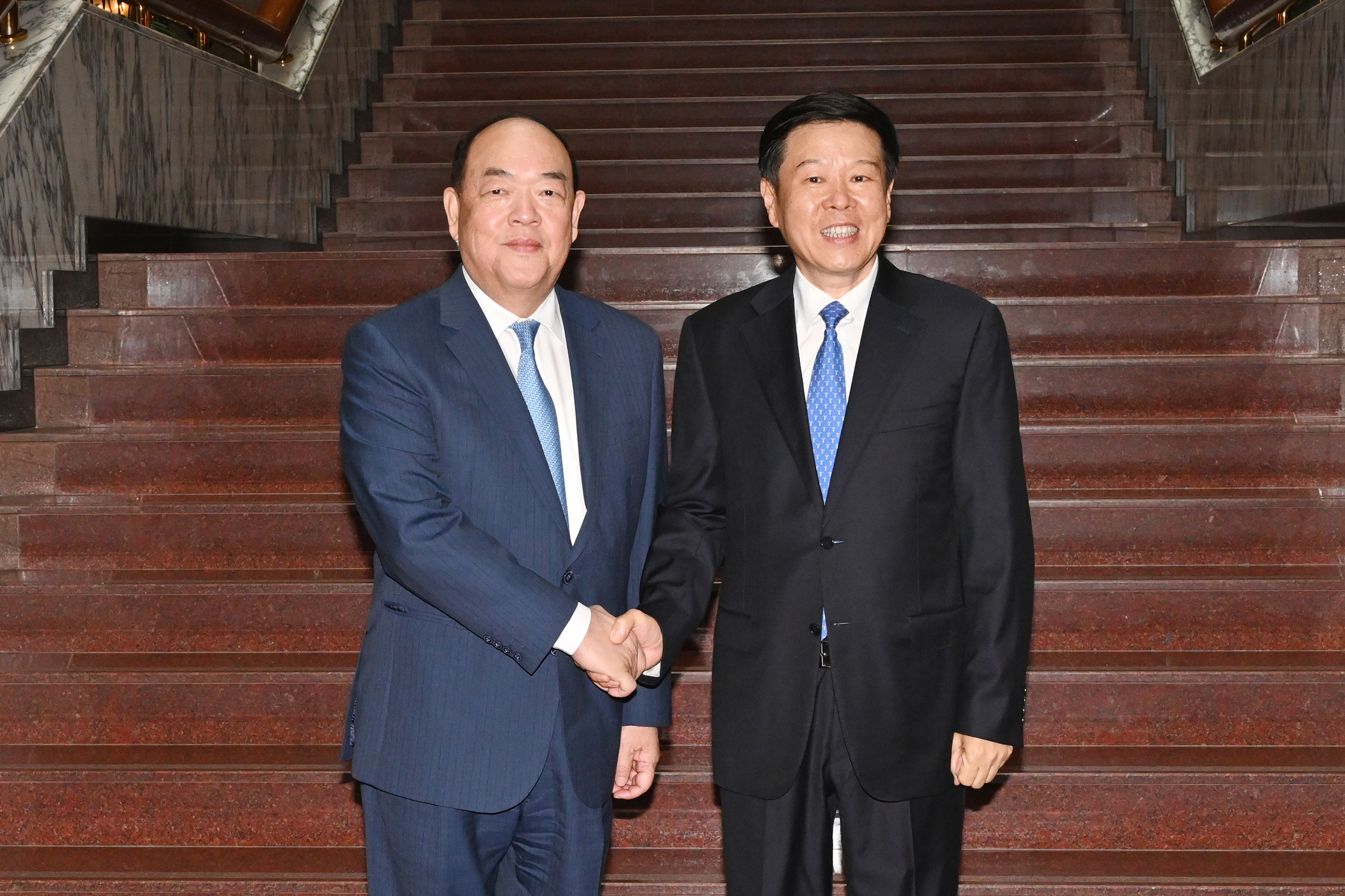 Ho meets senior officials in Beijing to strengthen cooperation 