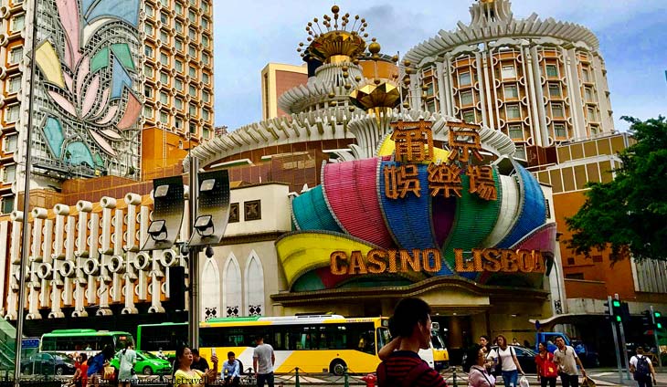 Casino staff earnings down 5.5 pct in June