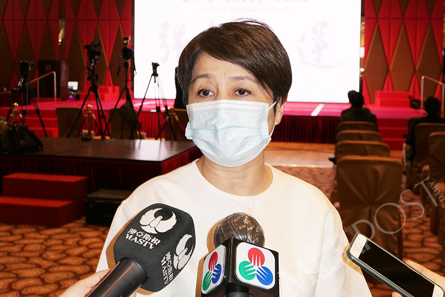 Angela Leong says postponing gaming concession bidding up to govt