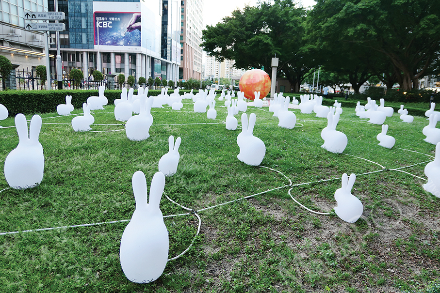 IAM removes rabbit lanterns over plagiarism doubts