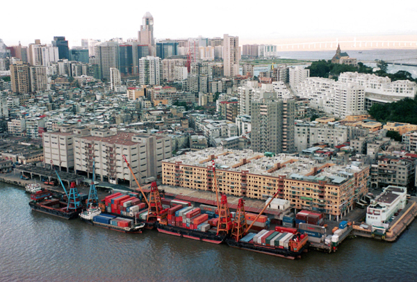 Macau’s F&B imports fall 26 pct in Jan-Aug