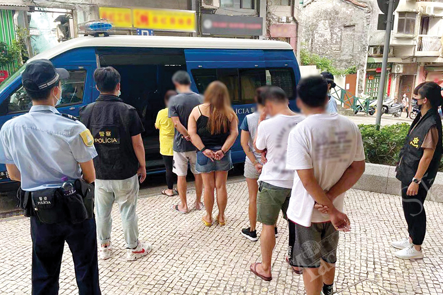 6 Filipinos caught at ‘drug party’ in hotel