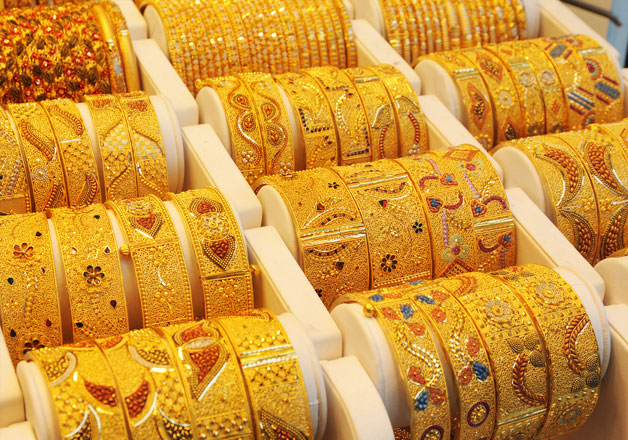 Gold jewellery imports rise 4,814 pct in April 