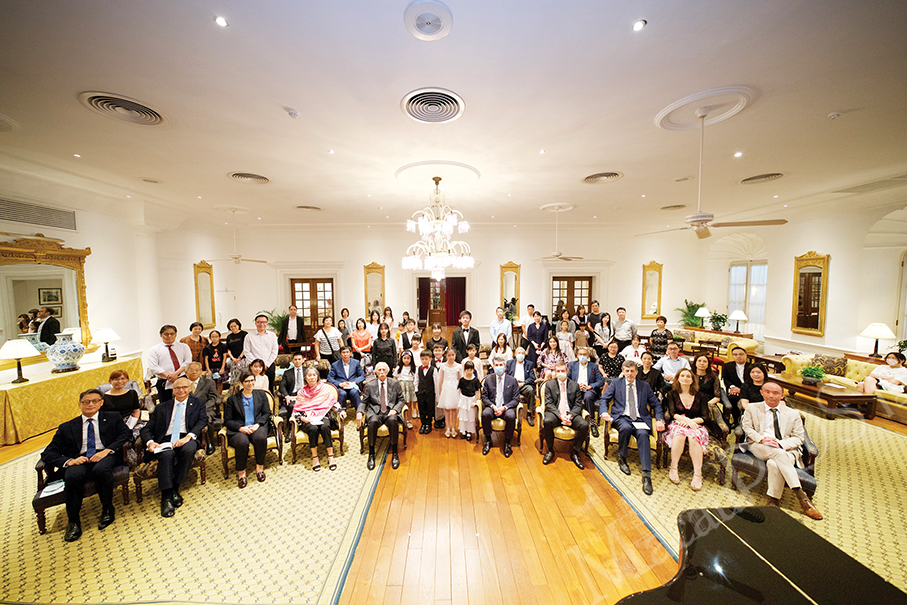 Young musicians receive their awards for 23rd St Cecília Int’l Piano Competition