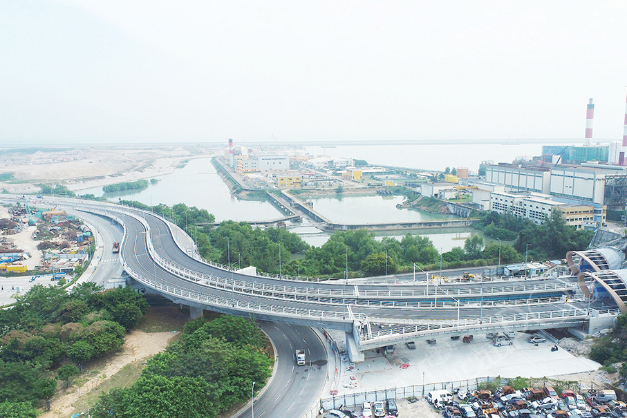 Ka Ho Tunnel opens to traffic  