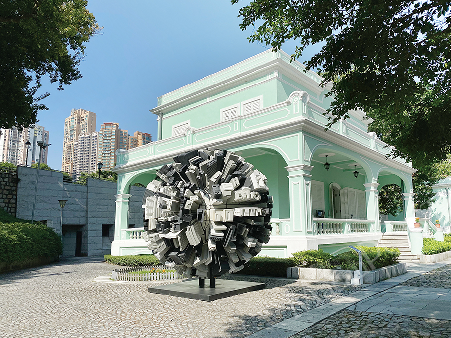  ‘Global City’ sculpture shown outside Taipa Houses