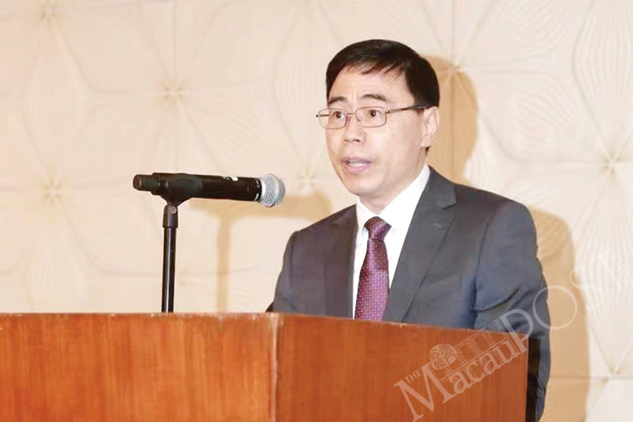 Secretary-General of Forum Macau Ji Xianzheng meets English- & Portuguese-language press 