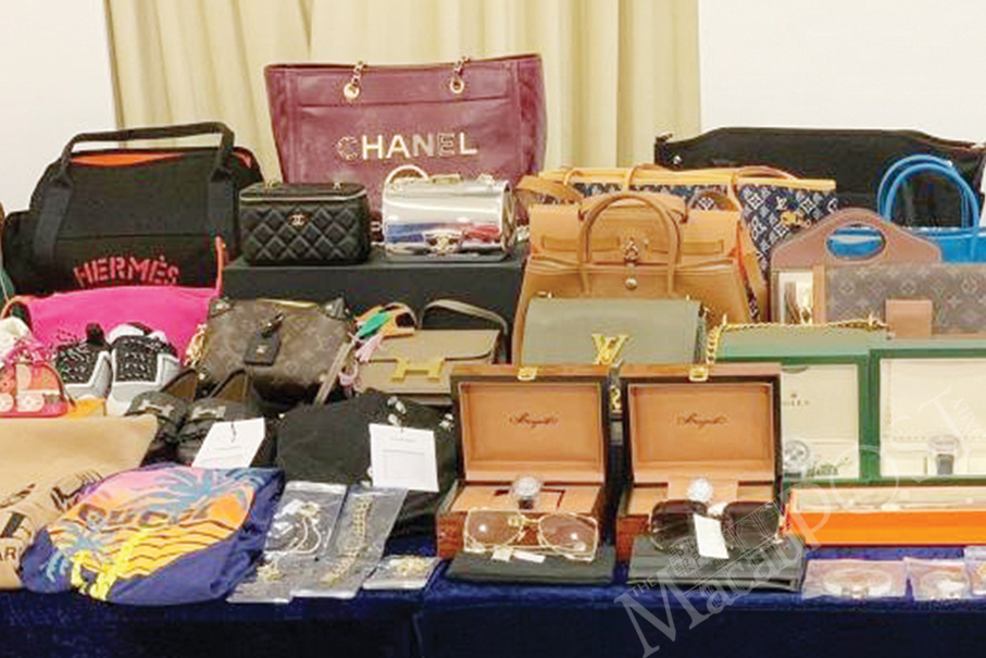 Customs Service seizes over 300 fake products from 2 shops