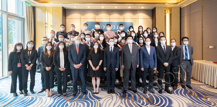 Melco celebrates achievements of 20 ‘Back-to-School’ staff members