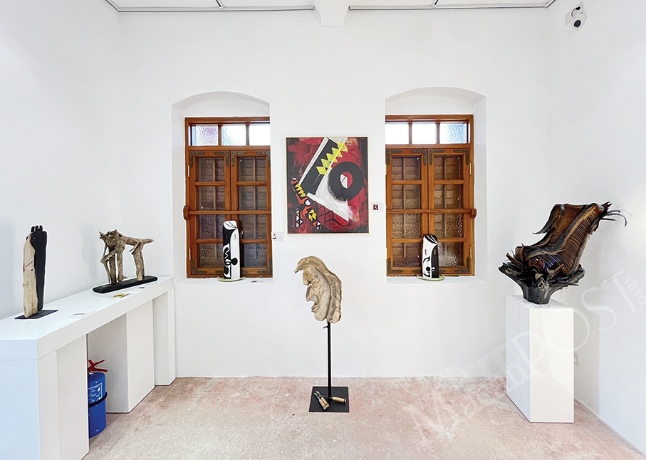 Angolan artist exhibits works mostly created from objects found on Hac-Sa Beach