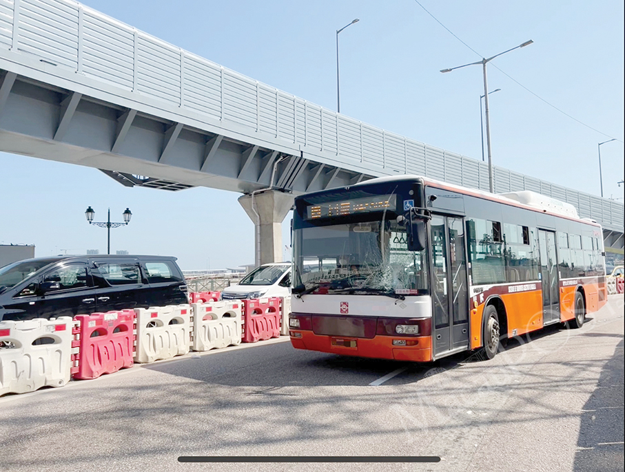 Jaywalker dies after being hit by public bus