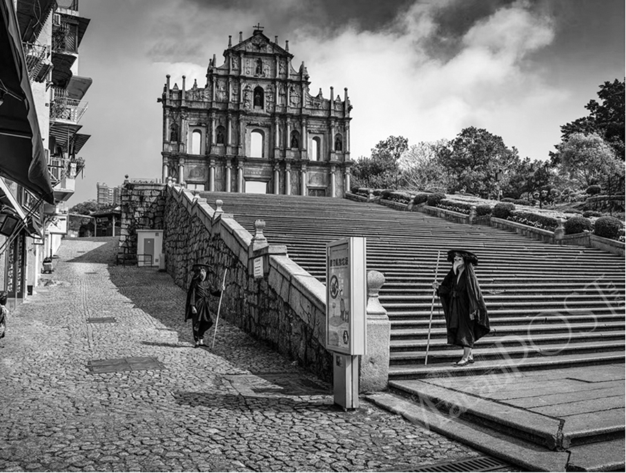 Ruins of St. Paul’s in the Seasons