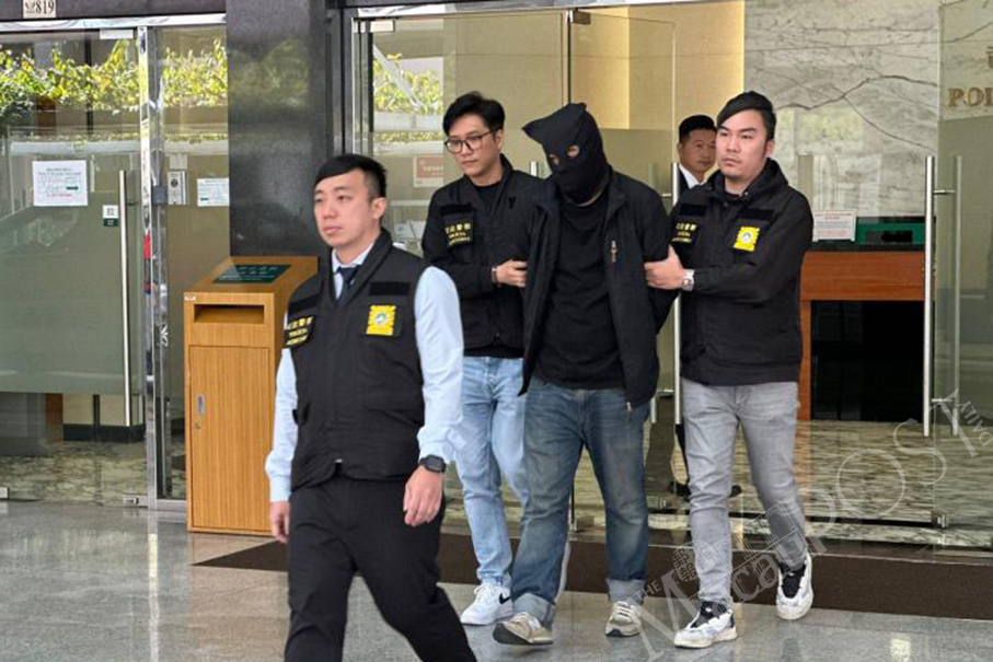 HK man arrested for collecting money for fraud gang: police 