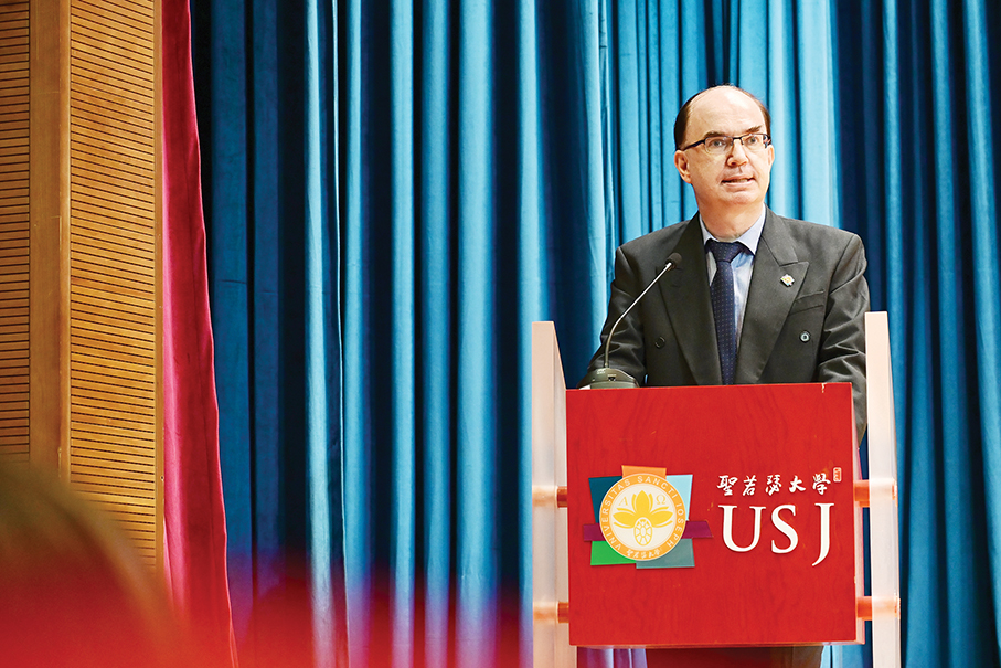 USJ hosts ‘The 2nd Macao-wide English Poetry Writing and Recital Contest’ final round