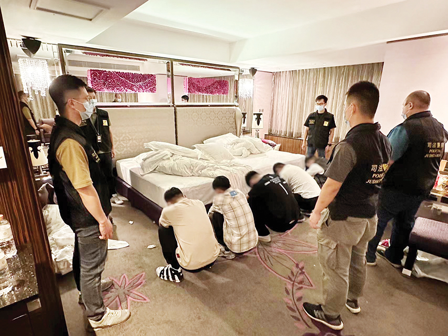 13 brawling gamblers banned from Macau for 1-5 years: police