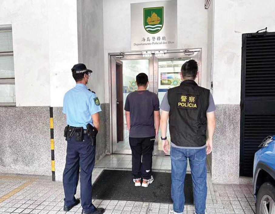 Police nab 26-year-old man for taking upskirt photos of F6 student