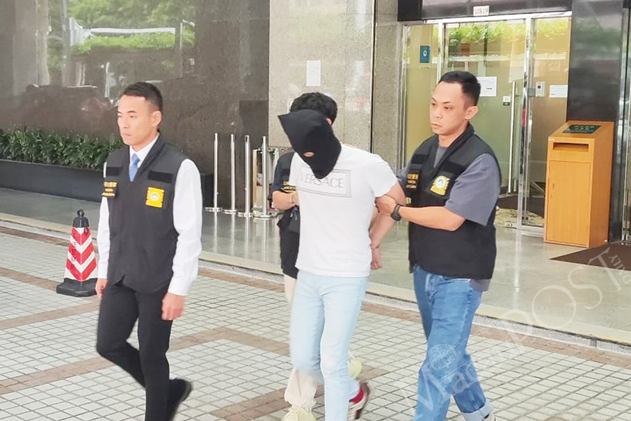 Police nab HK man linked to ‘guess who I am’ phone scam gang