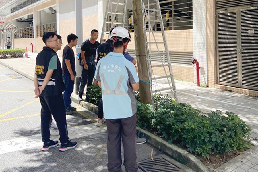 Construction worker falls to his death from ladder 