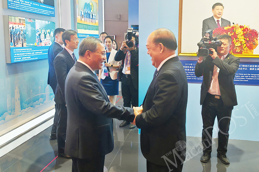 Ho briefs Premier Li about Macau Zone at CIIE 