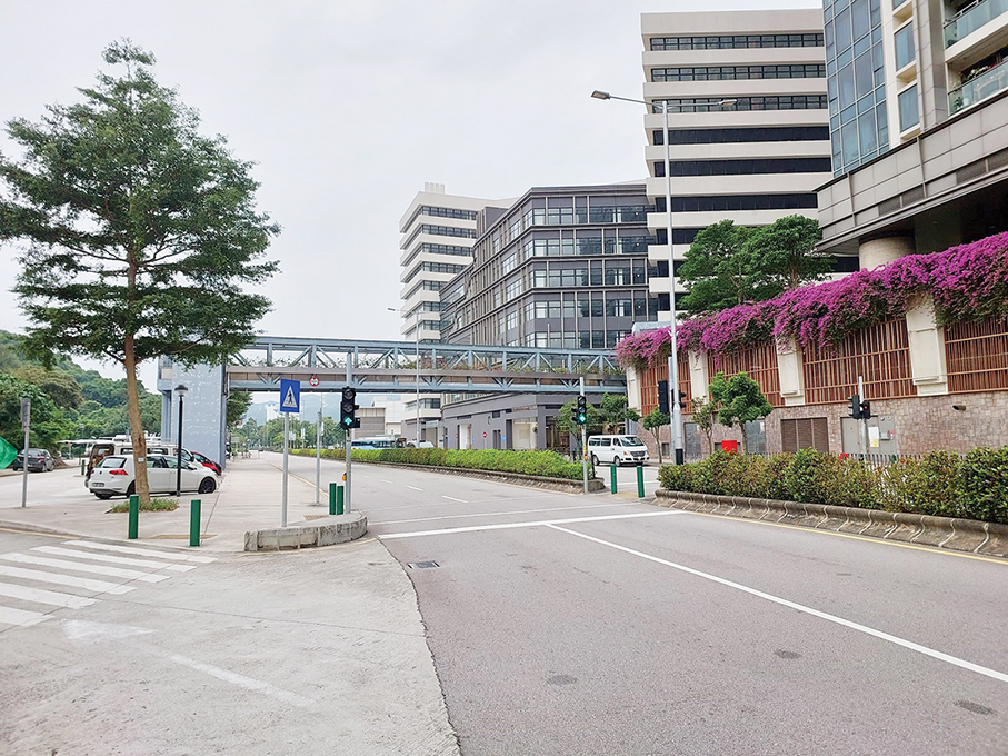 Govt to cancel pedestrian crossing near public bus terminal serving One Oasis estate