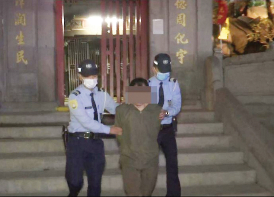 Police nab mainlander for stealing cash from Ma Kok Temple donation box