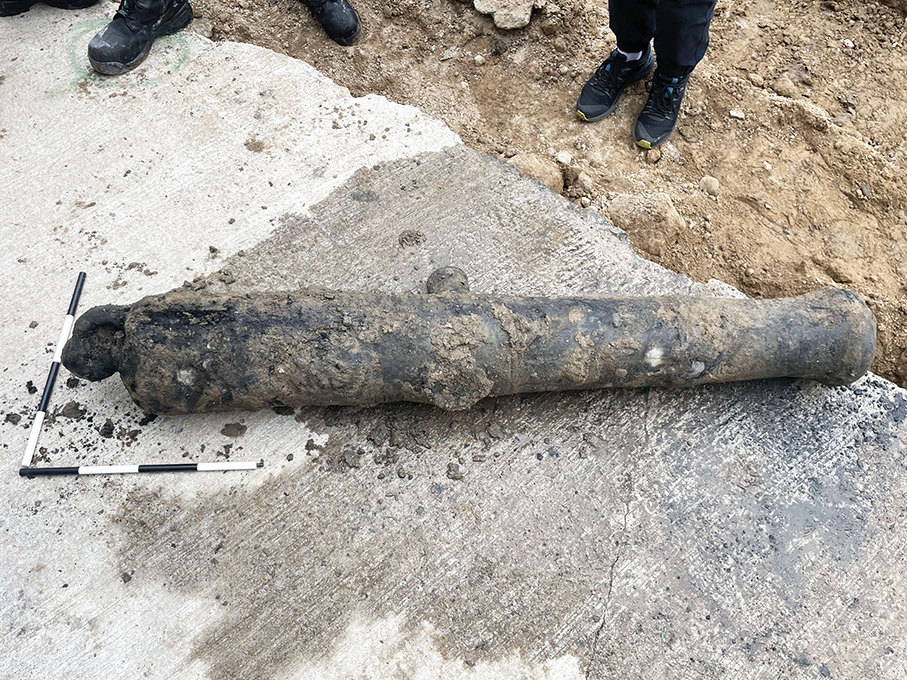 Old cannon found at Fai Chi Kei construction site