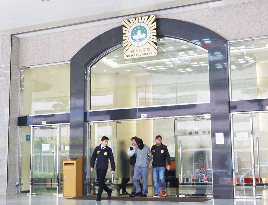 Police nab Mongolian pickpocket for pilfering 60,000 patacas