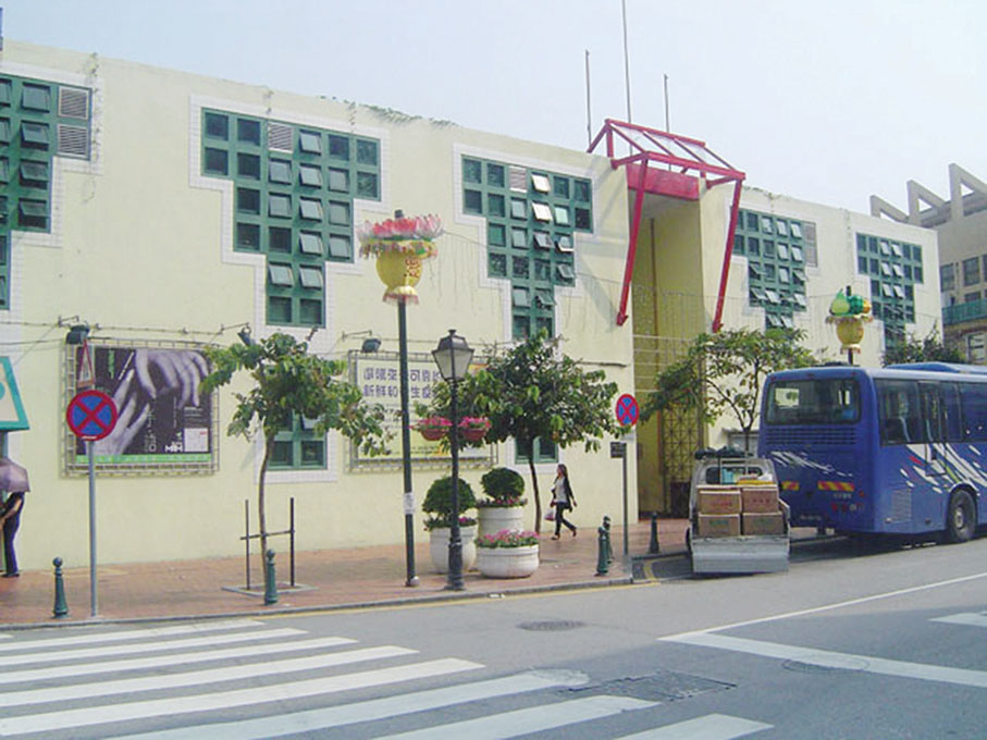 Govt to renovate open-air spaces outside Taipa wet market