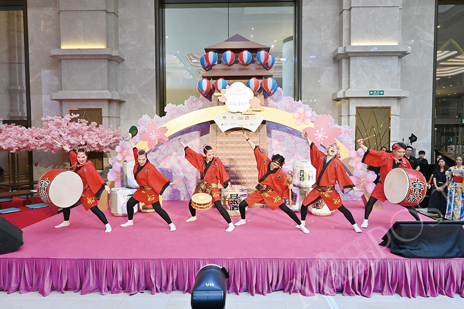 Sakura Cultural Festival Kicks off at Galaxy