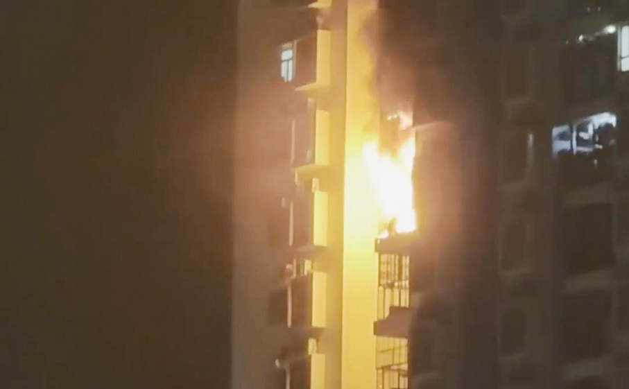 2 injured in blaze in flat at Lago HOS estate: firemen