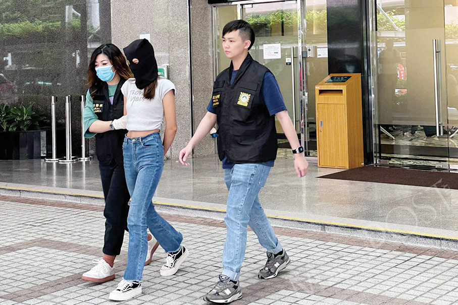 Female NRW cheats colleagues out of HK$188,800: police