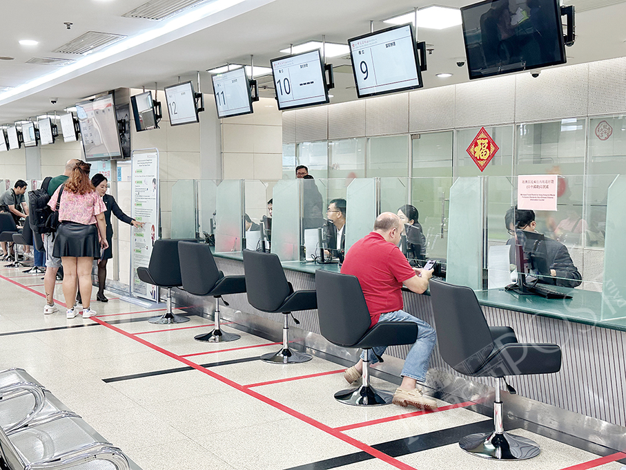 CTS Macau receives 1,700 foreign permanent residents’ mainland travel permit applications